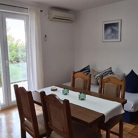 Apartmani Jelena Петркане Екстериор снимка