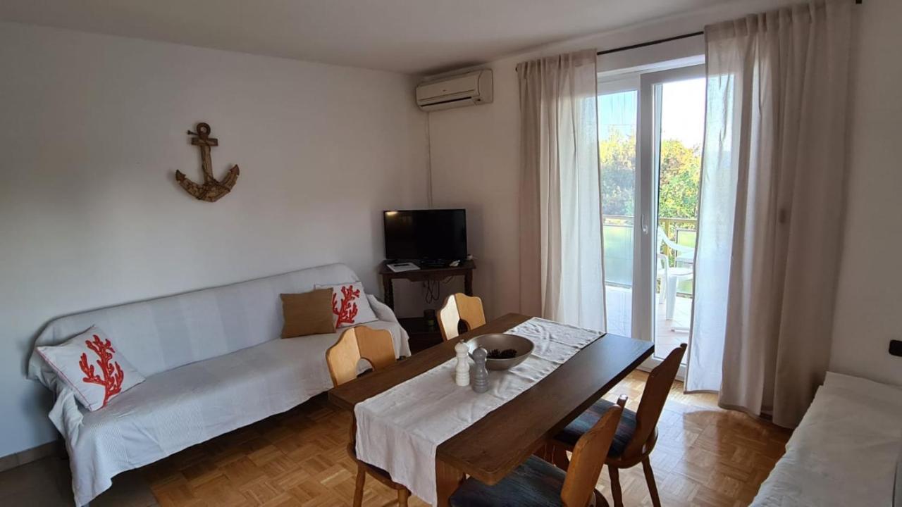 Apartmani Jelena Петркане Екстериор снимка
