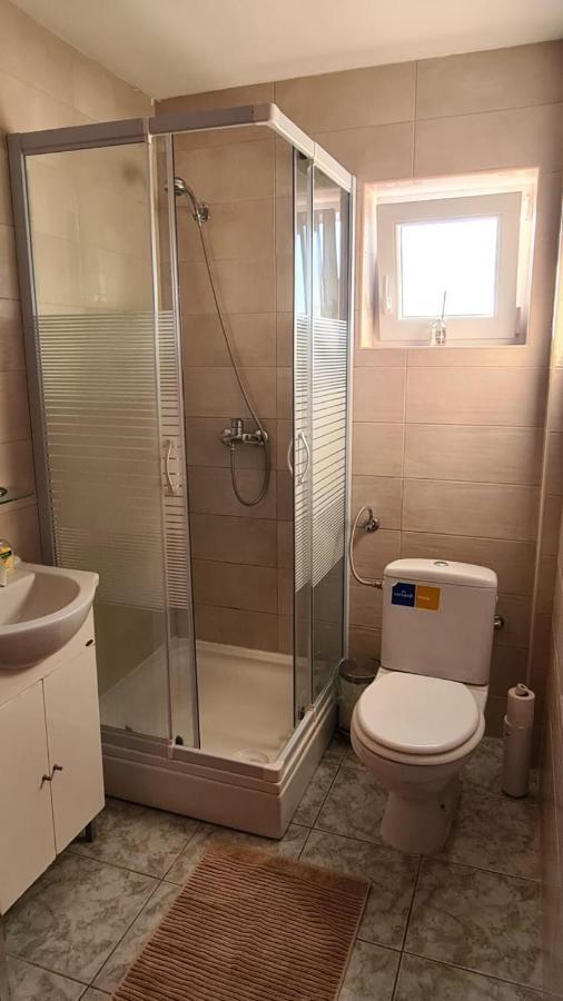 Apartmani Jelena Петркане Екстериор снимка
