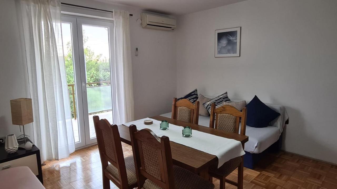 Apartmani Jelena Петркане Екстериор снимка
